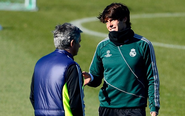 Kaká e José Mourinho no treino do Real Madrid (Foto: AFP)