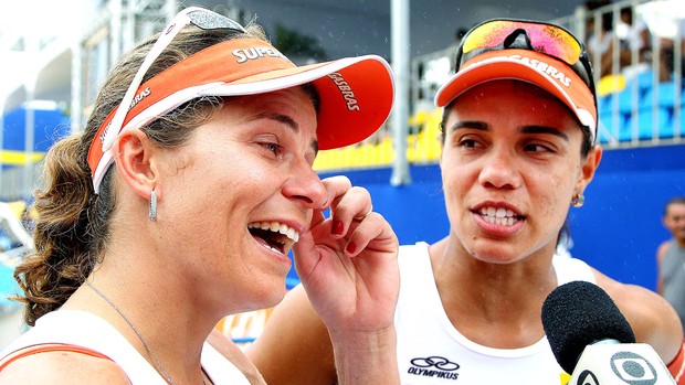 Juliana e Larissa jogo de despedida Rio de Janeiro vôlei de praia (Foto: Ivo Gonzalez / Agencia O Globo)