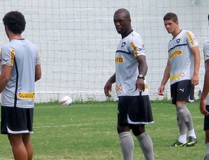 Seedorf botafogo treino (Foto: Thales Soares)