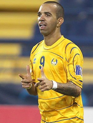 Diego Tardelli comemora gol doAl-Gharafa contra o Al-Hilal (Foto: AFP)