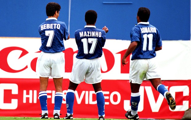 Bebeto, Mazinho e Romário comemoração Copa do Mundo 1994 (Foto: Getty Images)