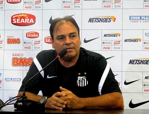 Nei Pandolfo santos coletiva (Foto: Marcelo Hazan / Globoesporte.com)