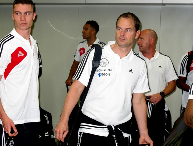 Franck de boer ajax desembarque (Foto: Thiago Lima / Globoesporte.com)