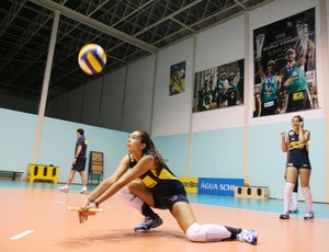 Giulia, filha de Giovane vôlei (Foto: Alexandre Arruda/CBV)