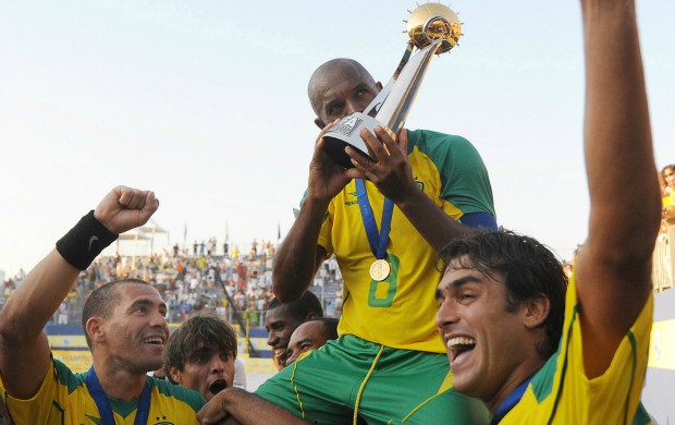 Ex-jogador Júnior Negão é o novo técnico da seleção brasileira de futebol de areia (Foto: Divulgação/CBBS)