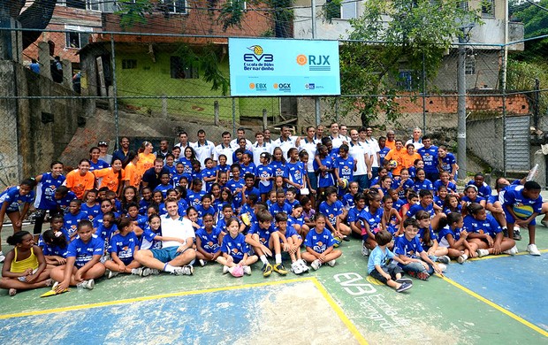 equipe Rio de Janeiro vôlei escola social no Borel  (Foto: Divulgação)