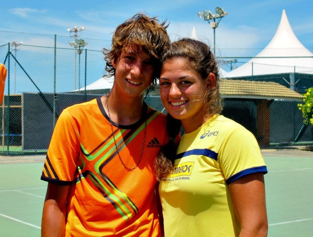 Carolina e Felipe Meligeni na Costa do Sauípe, tênis (Foto: Leo Velasco / Globoesporte.com)