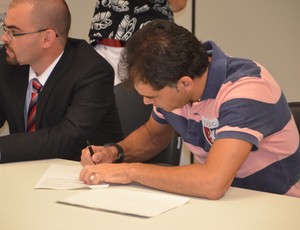 Andrei, ex-zagueiro, esteve presente na audiência entre Botafogo, Guarani e Macaé (Foto: Murilo Borges / Globoesporte.com)