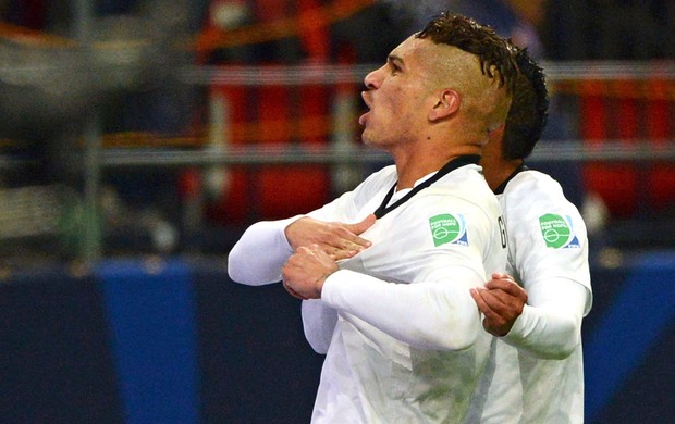 Guerrero comemora gol do Corinthians contra Al Ahly Mundial (Foto: AFP)