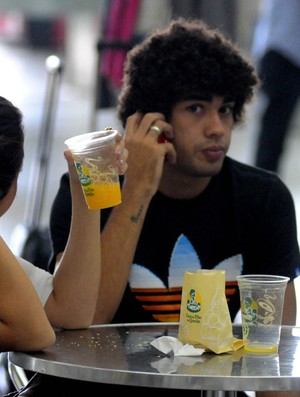 BRUNO MENDES APRESENTAÇÃO DA SELEÇÃO BRASILEIRA SUB 20 (Foto: André Durão/Globoesporte.com)