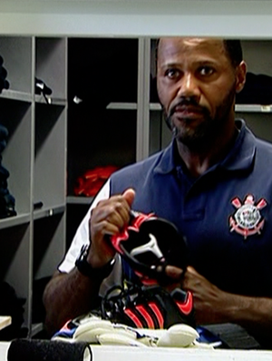 Roberto Santos, roupeiro do Corinthians (Foto: Reprodução/SporTV)