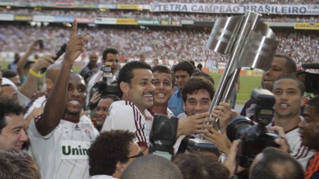 Fluminense não seria o campeão Brasileiro sem erros de arbitragem, segundo site