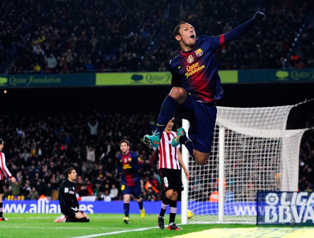 Adriano Correia Barcelona gol (Foto: Reuters)