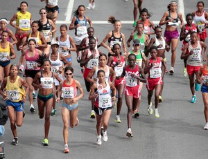 São Silvestre 2011 Largada Feminina (Foto: Miguel Schincariol / Globoesporte.com)