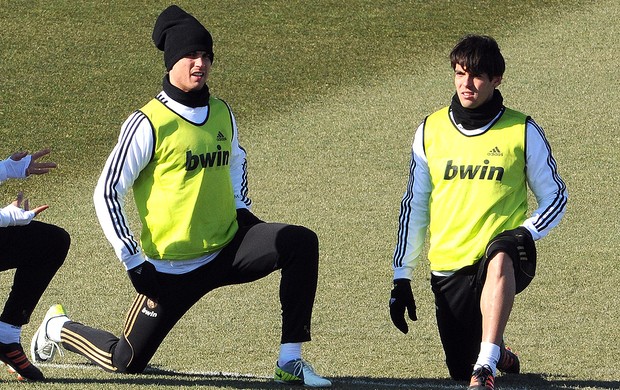 Kaká e Cristiano Ronaldo no treino do Real Madrid (Foto: AFP)