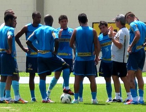 Oswaldo de oliveira botafogo treino (Foto: Thales Soares / Globoesporte.com)