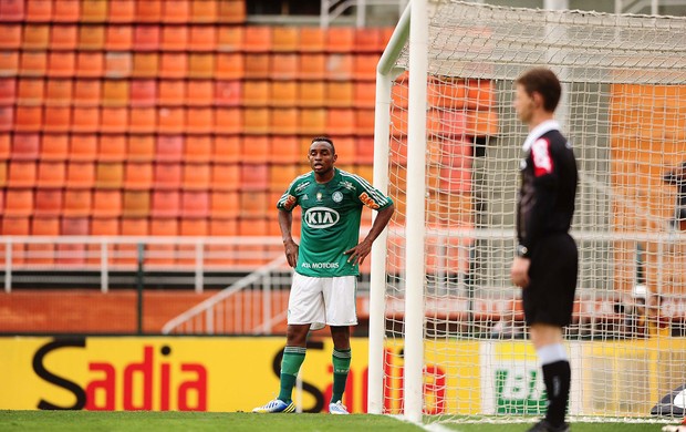 Obina Palmeiras x Atlético-GO (Foto: Marcos Ribolli / Globoesporte.com)