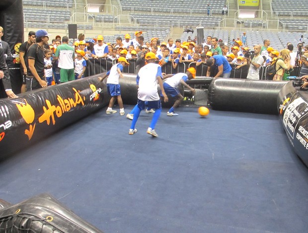 Seedorf - Panna - Maracanazinho (Foto: Fred Huber / Globoesporte.com)