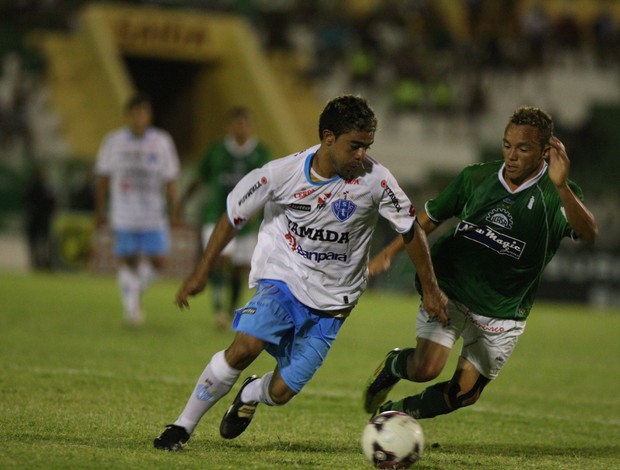 Papão sofreu com dois jogadores a menos (Foto: Normando Sóracles/Miseria.com.br)