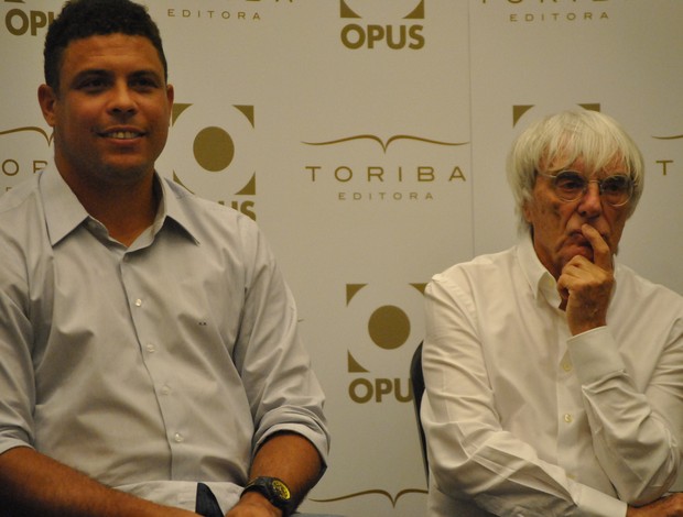 Bernie Ecclestone Ronaldo evento GP do Brasil (Foto: João Gabriel Rodrigues / GLOBOESPORTE.COM)