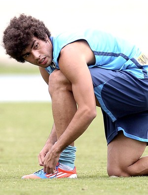 Bruno Mendes, treino do Botafogo (Foto: Alexandre Cassiano / Agência o Globo)