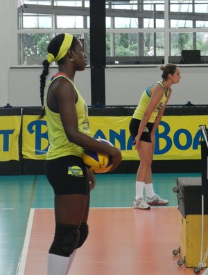 Herrera durante treino do Praia, antes de amistosos com o Rio de Janeiro (Foto: Caroline Aleixo/GLOBOESPORTE.COM)