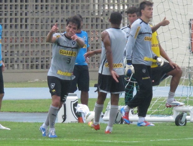 lodeiro botafogo (Foto: Thales Soares/GLOBOESPORTE.COM)