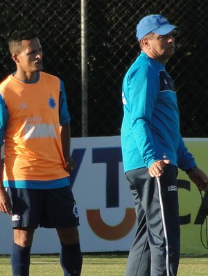 Meia Souza, do Cruzeiro (Foto: Tarcísio Badaró / Globoesporte.com)