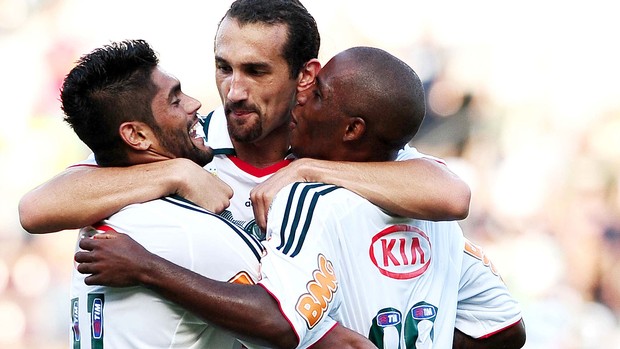 Barcos comemora gol do Palmeiras contra o Botafogo (Foto: Marcos Ribolli / Globoesporte.com)