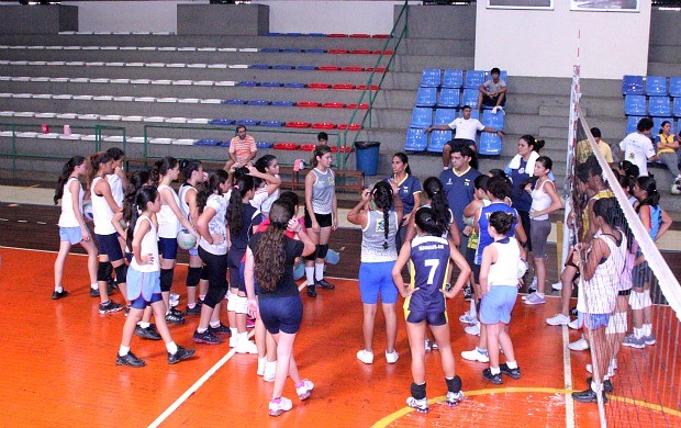 Vôlei Amazonas, seletiva (Foto: Frank Cunha/Globoesporte.com)