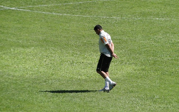 Mauro fernandes américa-mg treino (Foto: Roberto Rodrigues / Globoesporte.com)