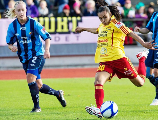 Marta no jogo enttre Tyreso e Djurgarden (Foto: Divulgação)