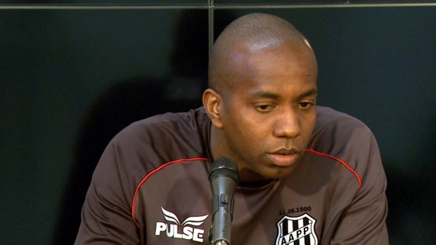 Edson Bastos, goleiro da Ponte Preta (Foto: Carlos Velardi / EPTV)