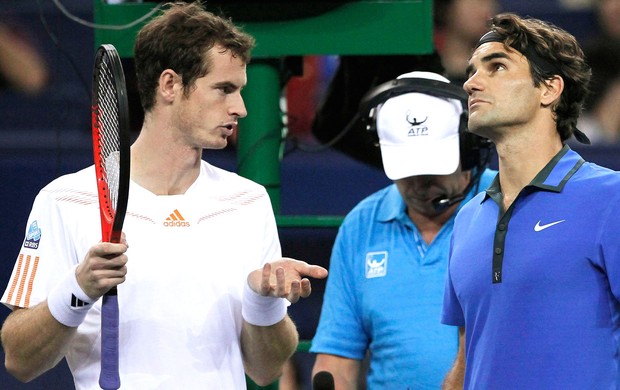 Andy Murray e Roger Federer tênis China chuva (Foto: Reuters)