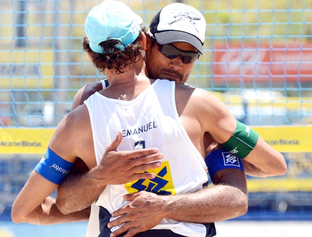 Emanuel e Moisés vôlei de praia Belo Horizonte (Foto: Mauricio Kaye / CBV)