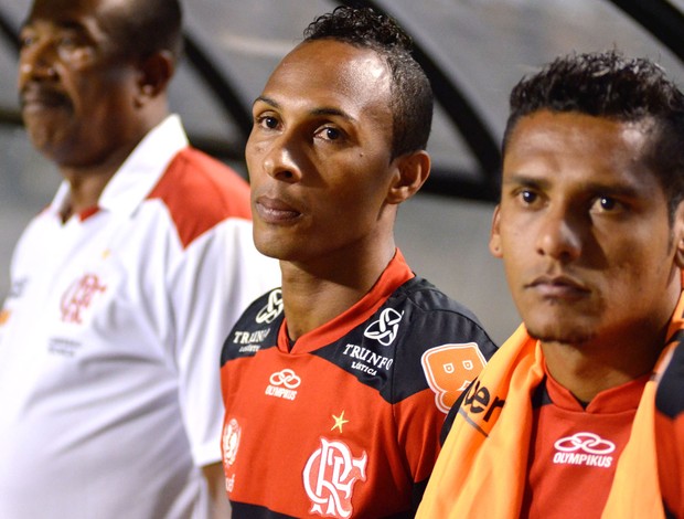 Liedson, Corinthians e Flamengo (Foto: Levi Bianco / Agência Estado)