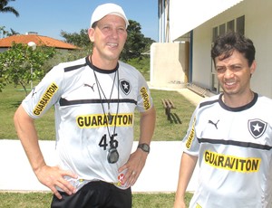 Marlos Almeida e Alex Evangelista, Botafogo (Foto: Fred Huber / Globoesporte.com)