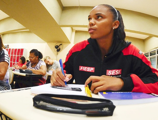 Vôlei do Sesi, Aula de Matemâtica (Foto: Marcos Ribolli / GLOBOESPORTE.COM)