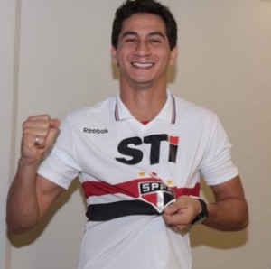 Ganso com a camisa do São Paulo (Foto: reprodução)