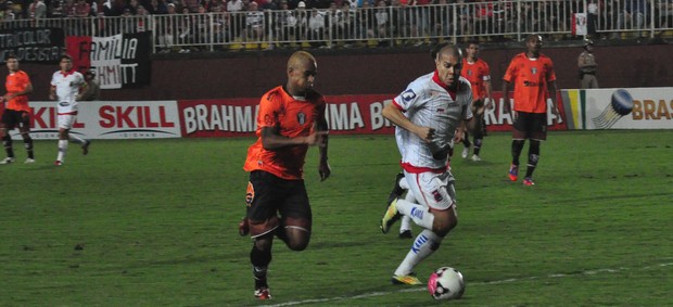 Eduardo, lateral do Joinville (Foto: Divulgação / JEC)