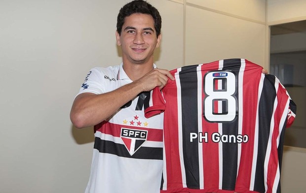 Ganso com a camisa do São Paulo (Foto: Rubens Chiri / saopaulofc.net)