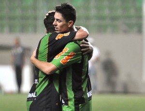 Alessandro, América-MG e Avaí (Foto: Daniel Oliveira / Agência Estado)