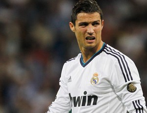 Cristiano ronaldo real madrid granada (Foto: Agência AP)