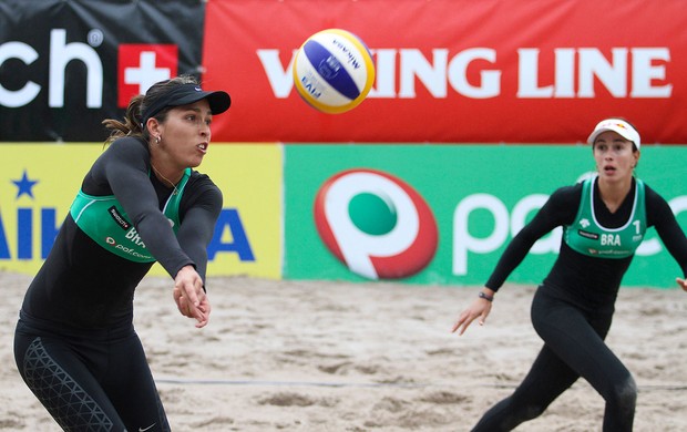 Lili e Maria Clara vôlei de praia Aland (Foto: Divulgação/FIVB)