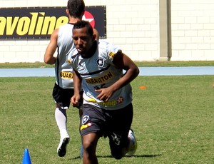 Vitor Júnior botafogo treino (Foto: Cahê Mota / Globoesporte.com)