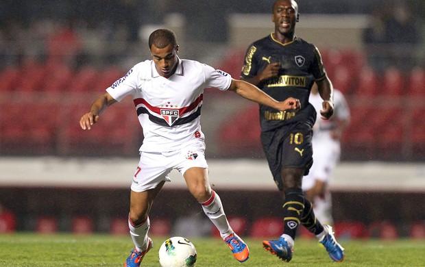 Lucas, São Paulo x Botafogo (Foto: Wagner Carmo / Vipcomm)