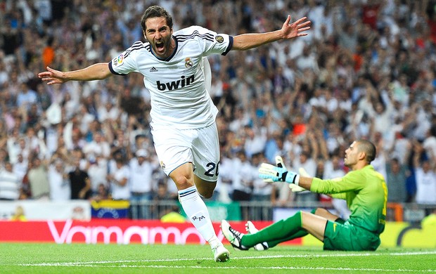 Higuain, Real Madrid x Barcelona (Foto: Agência Getty Images)