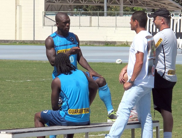 Seedorf, Andrezinho, Ricardo Henriques, Régis, Botafogo (Foto: Thales Soares / Globoesporte.com)