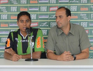 Volante Marquinhos Paraná é apresentado no América-MG (Foto: Valeska Silva / Globoesporte.com)