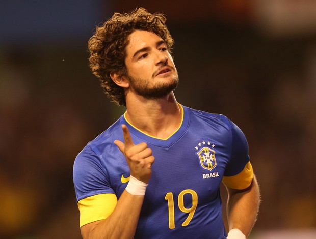 alexandre pato brasil x suecia (Foto: Mowa Press)